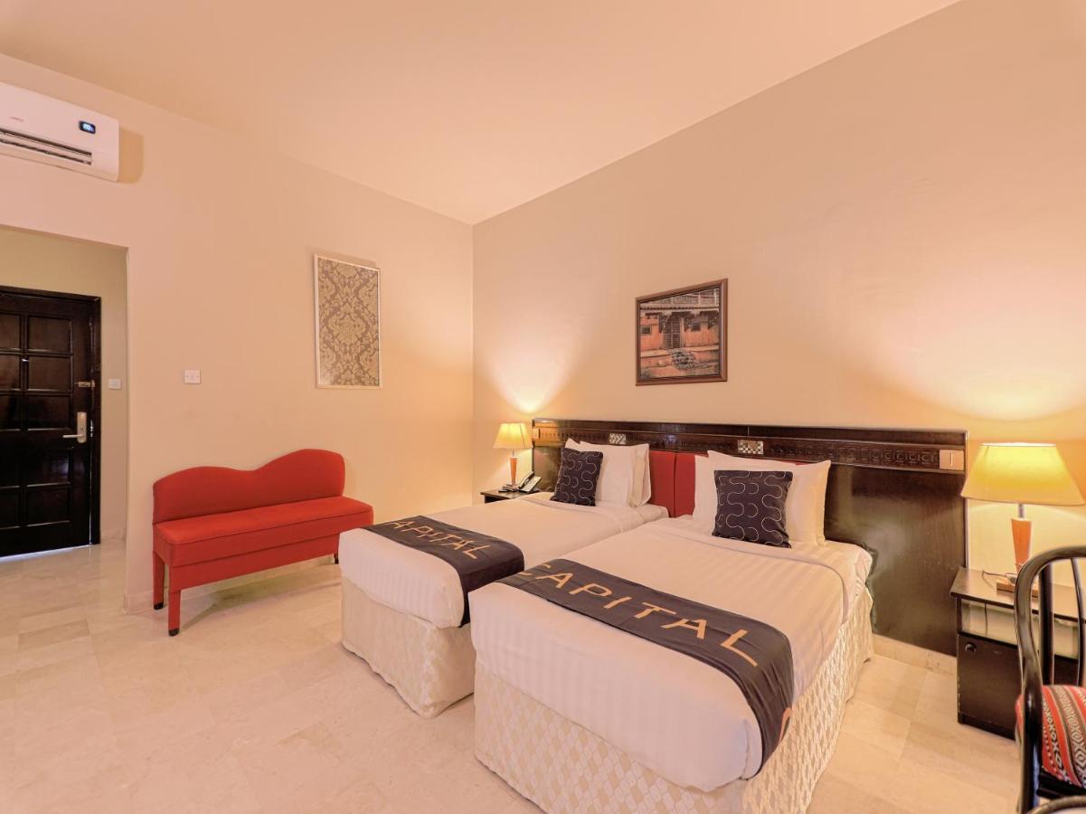Capital O133 Al Sawadi Beach Resort & Spa Barka Ngoại thất bức ảnh