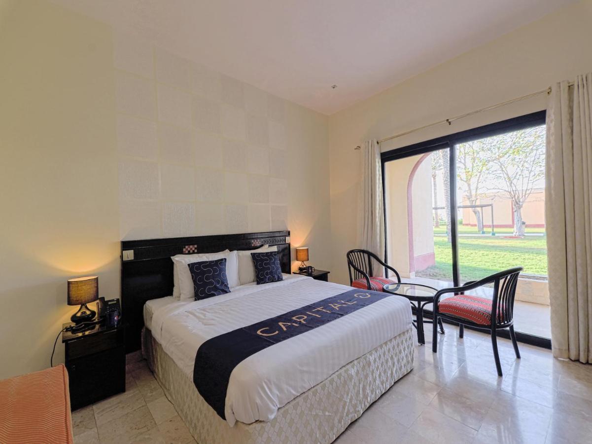 Capital O133 Al Sawadi Beach Resort & Spa Barka Ngoại thất bức ảnh