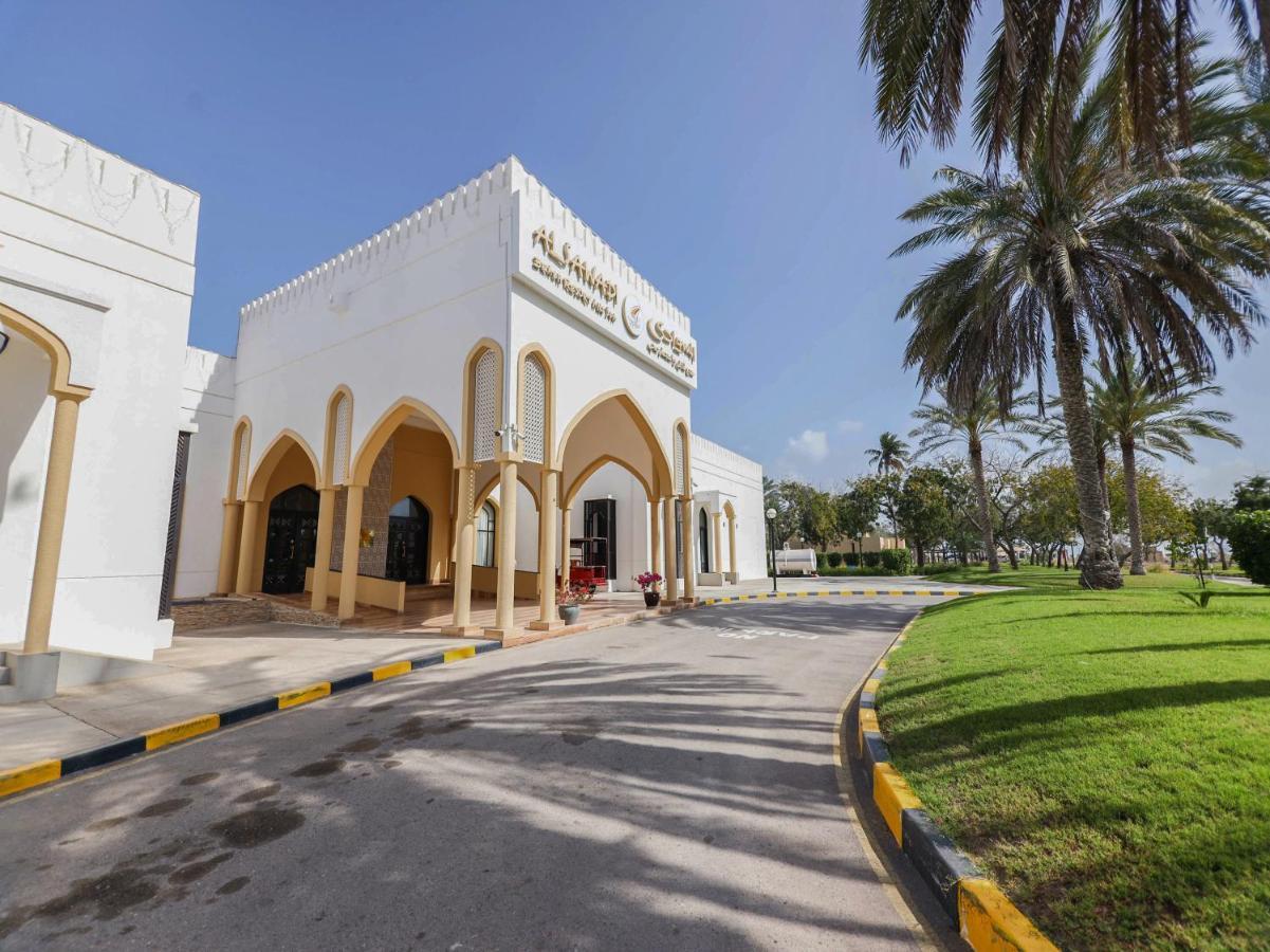 Capital O133 Al Sawadi Beach Resort & Spa Barka Ngoại thất bức ảnh
