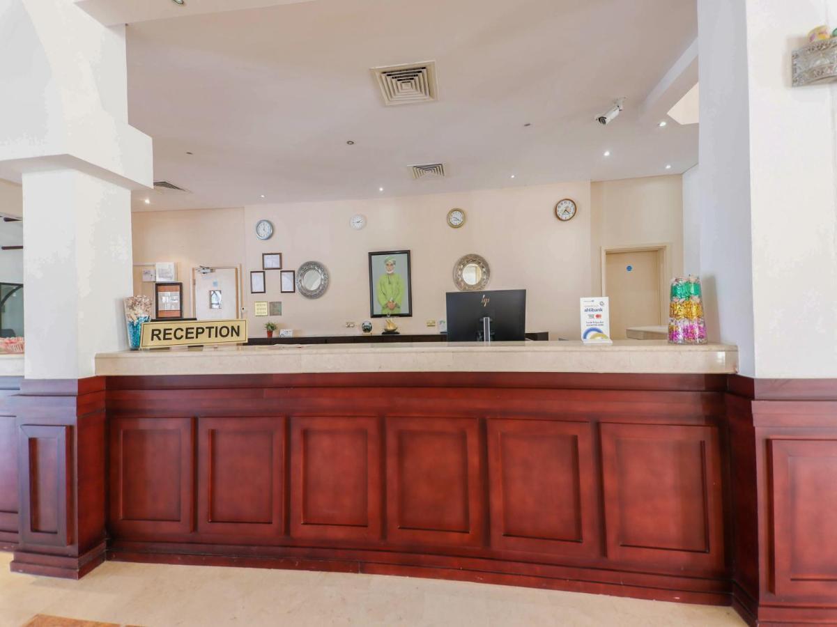 Capital O133 Al Sawadi Beach Resort & Spa Barka Ngoại thất bức ảnh